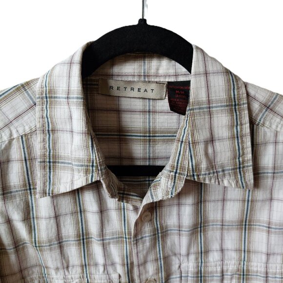 Retreat Men's Plaid Long Sleeved Button-Down Shirt - Picture 5 of 7